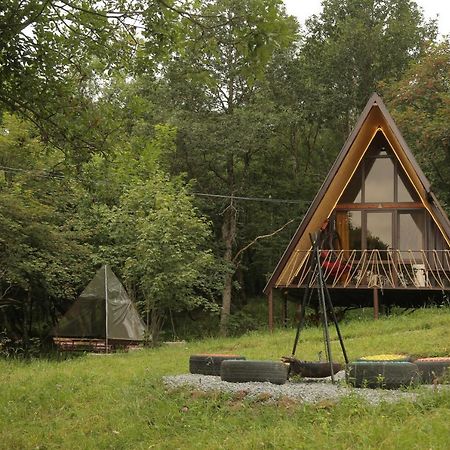 Glamping Wolf Mount Villa Margahovit Exterior foto