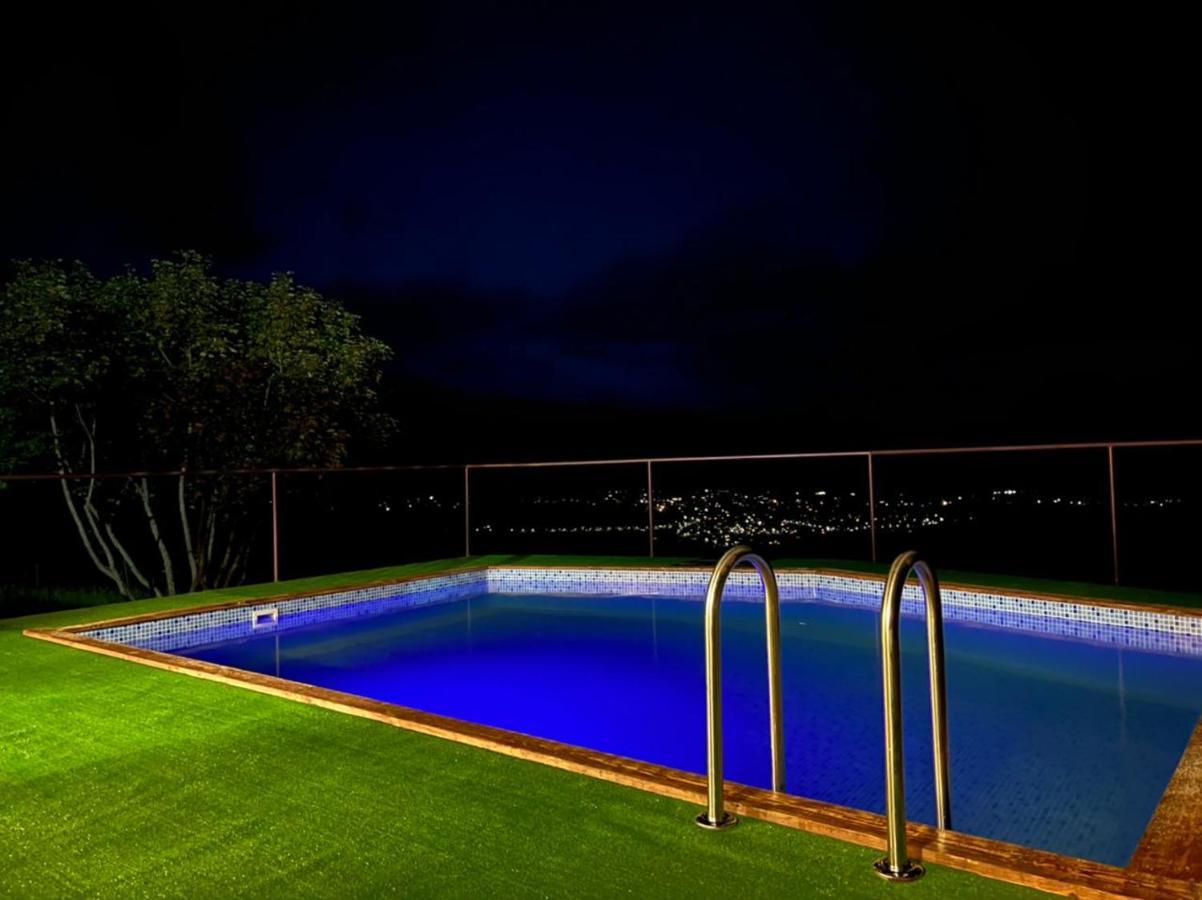 Glamping Wolf Mount Villa Margahovit Exterior foto