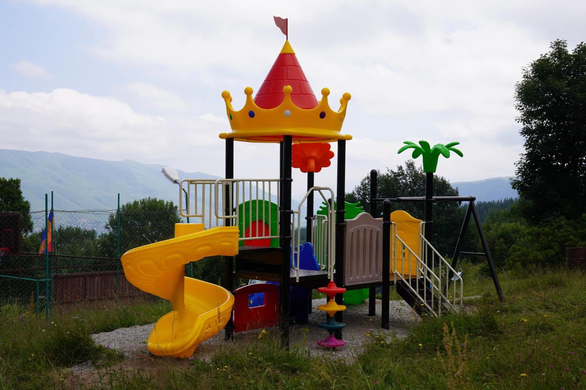 Glamping Wolf Mount Villa Margahovit Exterior foto